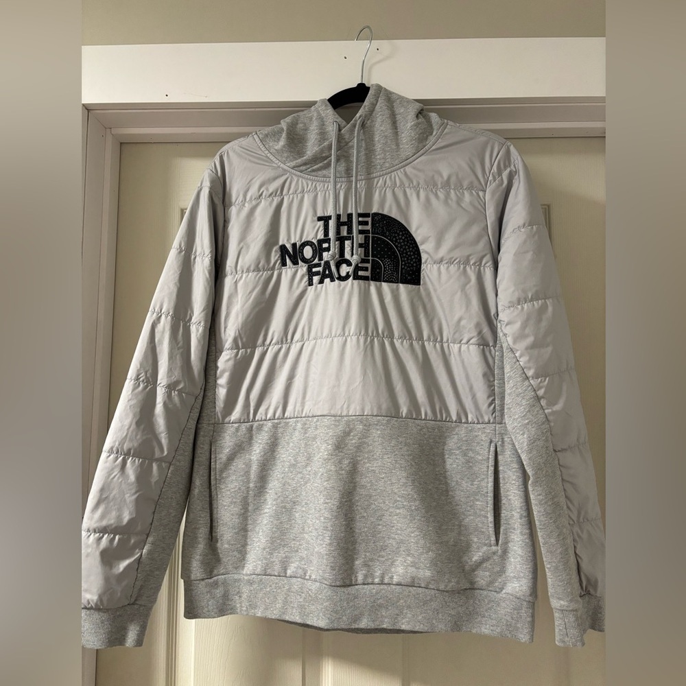 The North Face Light Gray Quilted Pullover Hoodie with Black Logo